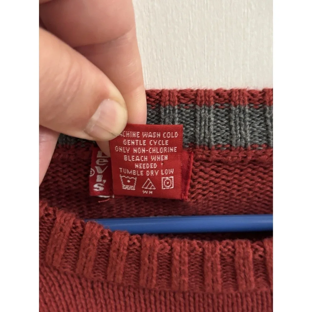 Levi's Mens 2XL Gray and Red Classic‎ Crewneck Sweater EUC